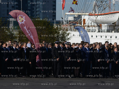 Na Molo Poludniowym w Gdyni zainaugorowano rozpoczecie...