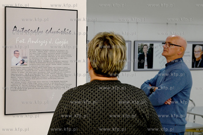 Łódźki Dom Kultury. Wernisaz wystawy ANDRZEJA J....