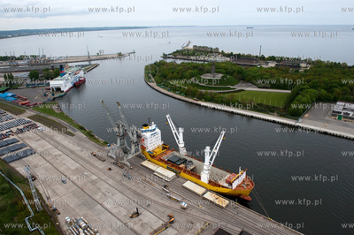 Westerplatte w porcie Gdańsk z lotu ptaka. 25.05.2009...