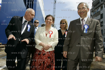 Stoczni Gdynia, ceremonia chrztu samochodowca Ro-Ro...