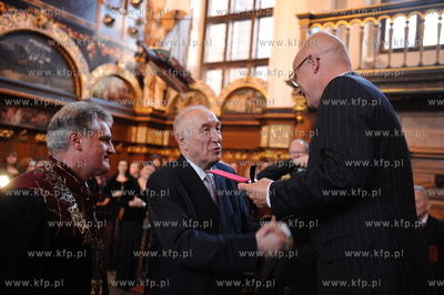 Gdansk, Dwor Artusa. Po raz kolejny wreczono medale...