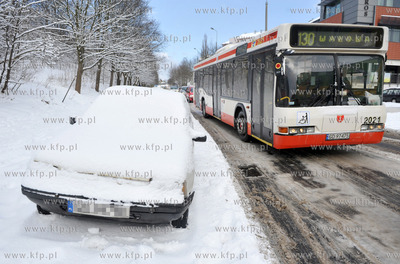 Gdansk, ul. Powstancow Warszawskich. Zima nie daje...