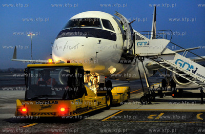 Pierwszy dzien funkcjonowania nowego terminalu T2 gdańskiego...