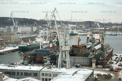 Tereny pobylej Stoczni Gdynia S.A.
23.01.2013
fot....