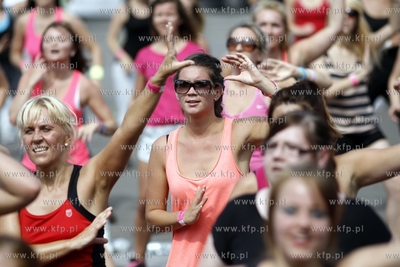 Gdansk.PGE Arena. Maraton Zumby, proba pobicia rekordu...