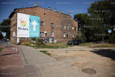 Budynki starej zajezdni tramwajowej w Gdansku Oliwie.
07.08.2014
fot....