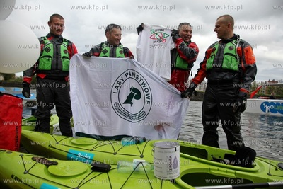 Gdańsk. Festyn z Pompą na Żabim Kruku, podczas którego...