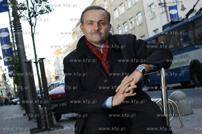 Prezydent Gdyni Wojciech Szczurek na ulicy Swietojanskiej...