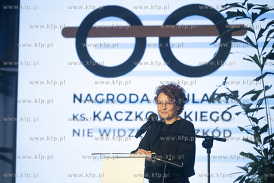 Uroczystość IV edycji konkursu i nagrody "Okulary...