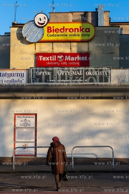 Gdynia. ulica Abraham Sklep Biedronka. 08.02.2019 /...