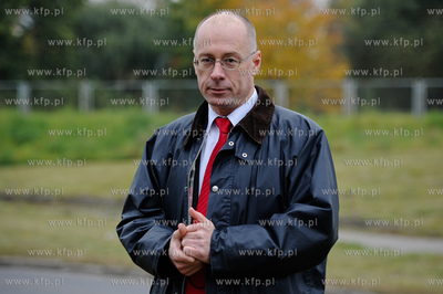 Gdansk. Wysepka na Wezle Kliniczna. Konferencja prasowa...