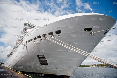 Port w Gdyni. Nabrzeze Francuskie. Wizyta wycieczkowca...