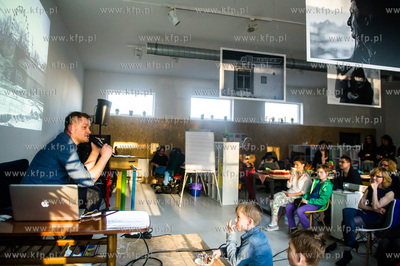 Gdansk. Galeria O Tu. Wernisaz wystawy zdjec pt. Sybera...