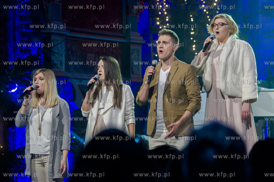 Gdansk. Centrum Sw. Jana. Koncert pt. Cała Polska...