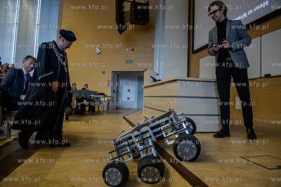 Politechnika Gdanska. Aula Wydzialu Elektroniki, Telekomunikacji...