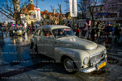 Sopot. Parada zabytkowych wozów strażackich i zabytkowych...
