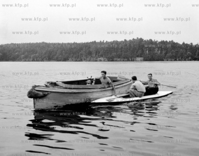 Jezioro na Kaszubach.  1966z0002561Fot. Zbigniew...