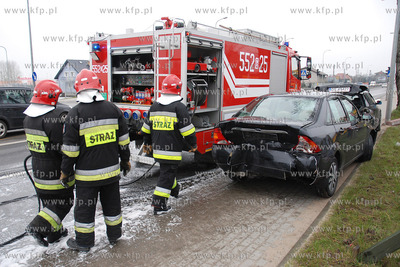 Rumia. Droga Krajowa nr 6. Ok. godz. 8. rano na wysokosci...