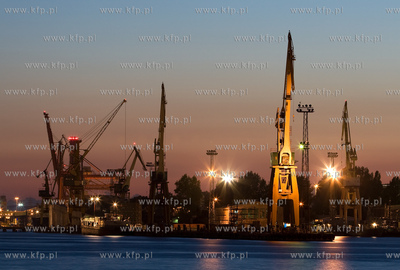 Gdynia, Nz. Stocznia Gdynia.
09.07.2008
Sebastian...