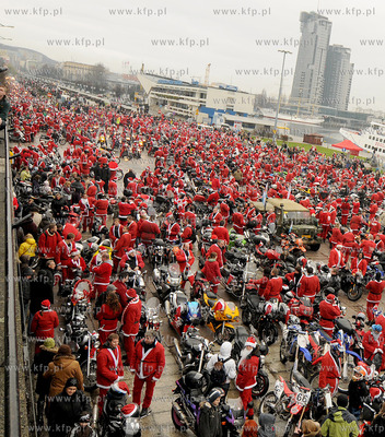 Niesprzyjajaca aura nie byla w stanie odstraszyc zmotoryzowanych...