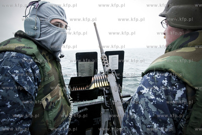 Zatoka Gdanska. Okret Marynarki Wojennej USA, USS RAMAGE...