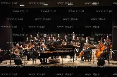 Slupsk Filharmonia,Mei Ting Sun z Chin gra utwory Fryderyka...