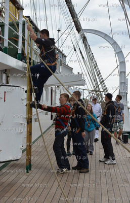 Dzien na Darze Mlodziezy ze studentami Akademii Morskiej...