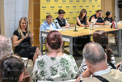 Miejska Biblioteka Publiczna w Sopocie. SOPOTEKA. Cykl...