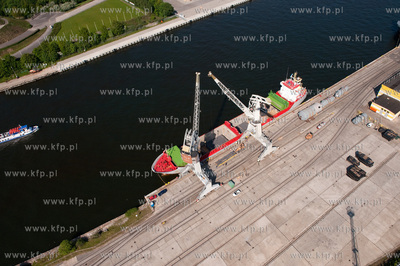Port Gdańsk z lotu ptaka. 25.05.2009 fot. Kacper Kowalski...