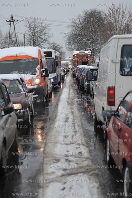 Wiosna . Gdansk zasypany sniegiem, sparalizowany ruch...