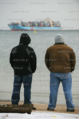 Do terminala kontenerowego DCT GDANSK S.A. wplynal...