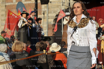 Gdansk. Parada Swieta Miasta ktora oficjalnie rozpoczela...