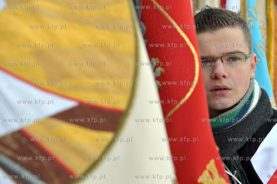 Uroczystosci nadania szkole podstawowej w Niestepowie...