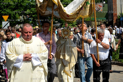 Uroczystosci i procesja Bozego Ciala w parafii sw....