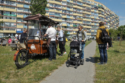 Streetwaves czyli artystyczna akcja miejska w Gdansku...