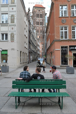 Wedrujace lawki czyli prototypowanie lub inaczej badanie...