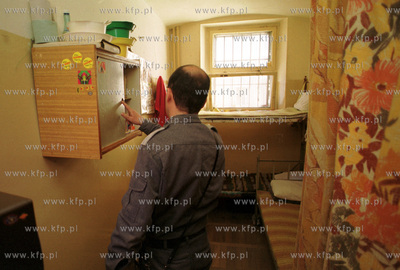 Cela w gdanskim areszcie. Do roku 1989 byl to pawilon...