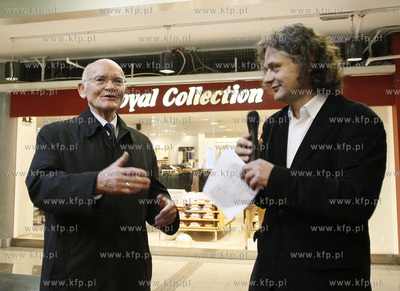 Gdansk. Centrum handlowe Manhattan. Premiera i promocja...