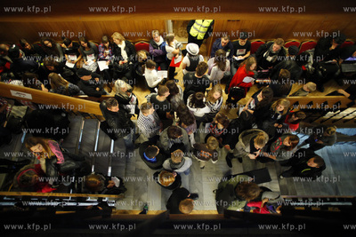 Gdansk. Budynek Not. Precasting do programu telewizji...