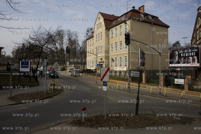 Gdańsk. Skrzyżowanie ulic Dębinki i Smoluchowskiego.
08.03.2016
fot....