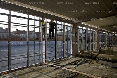 Tzw. Szkieletor przy ul. Słowackiego w Gdańsku, zmienia...