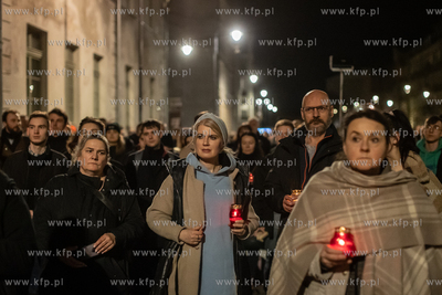 Nocne Misterium Krzyża - procesja pokutna w Wielki...