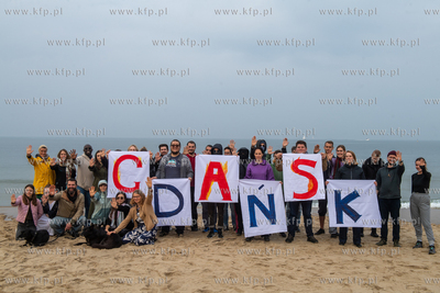 Happening międzynarodowej grupy aktywistów klimatycznych...