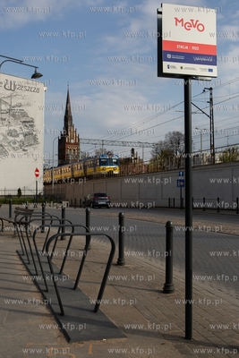 Gdańsk -  Wrzeszcz, ul. Kilińskiego. Pusta stacja...