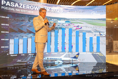 Port Lotniczy Gdańsk im. Lecha Wałęsy. Nz. Konferencja...