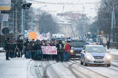 Gdansk. Wrzeszcz. Protest przeciwko ratyfikowaniu umowy...