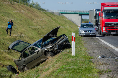 Droga krajowa nr 22 przed Czluchowem. Wypadek auta...
