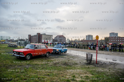 Gdansk. Teren przy Sali BHP. Obchody jubileuszu 15-lecia...
