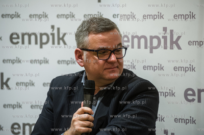 Gdansk. Galeria Baltycka. Spotkanie z  dziennikarzem,...