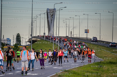 Gdansk. Droga Zielona. Night Skating Trojmiasto 2016...